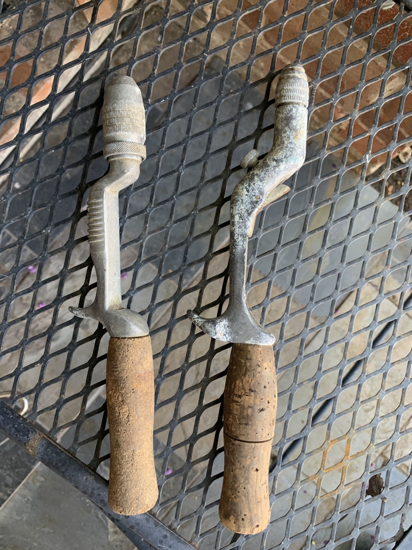 🎣 2 Vintage Aluminum Fishing Rod Handles w/ Cork Grips – Classic Collectible Gear!