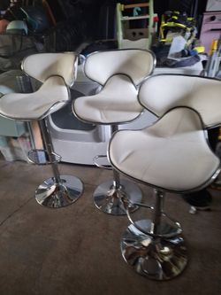 Adjustable  Hight swivel bar chairsxstainless base off white leather seatsc