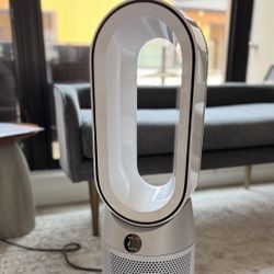 Dyson - Purifier Hot+gCool - HP07 - Smart Tower Air Purifier, Heater and Fan - White/Silver