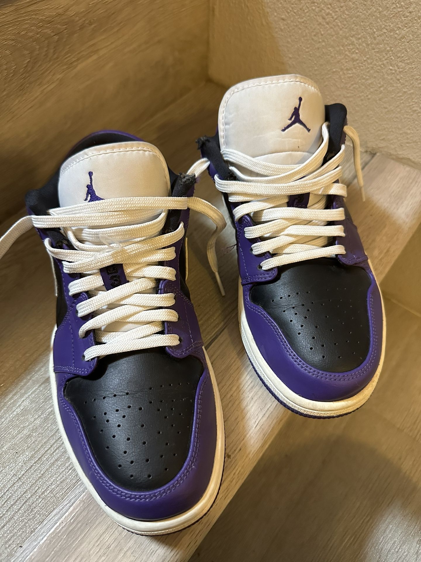 Jordan court 1 purple Size 8.5 (Men’s) 