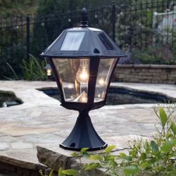 Baytown Outdoor Solar Weather Resistant LED Landscape Post Light/ wall Lantern