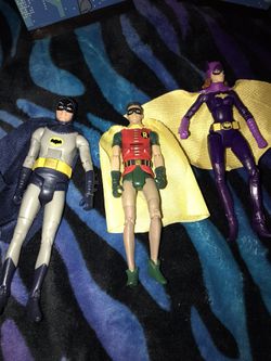 Batman and robin with batgirl and the large scale Batmobile