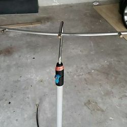 Outdoor water misting tower station