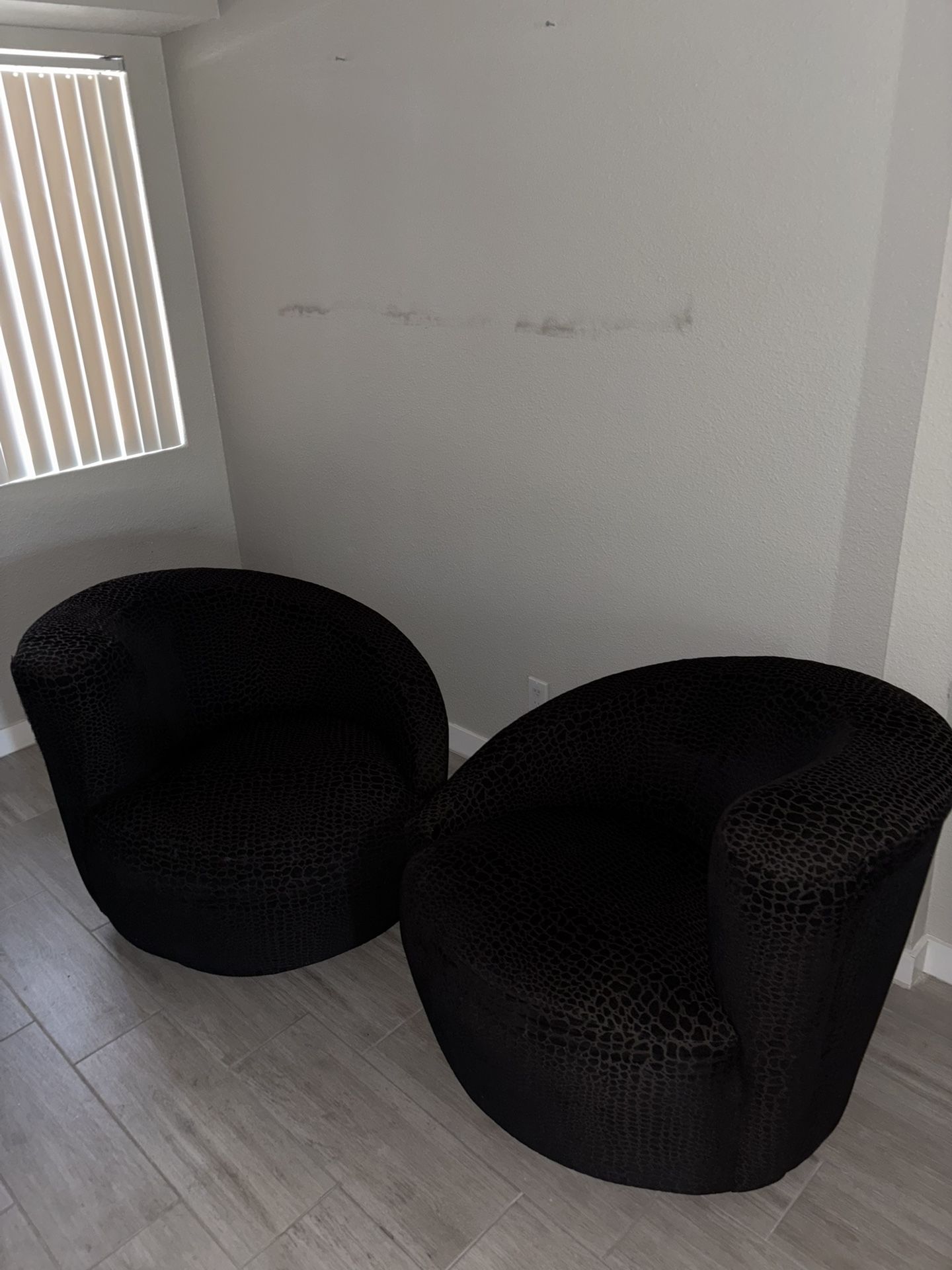 360 Degree Chairs