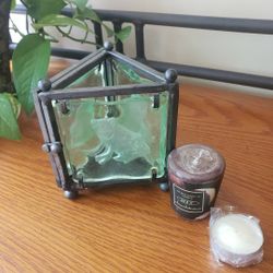 Green Frog Glass Tealight Candle Holder with Iron Frame