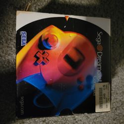 Sega Dreamcast Box And Controller 