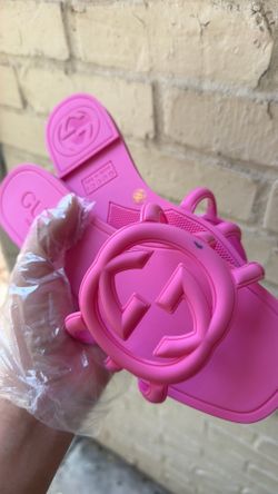Pink Gucci size 7 women’s