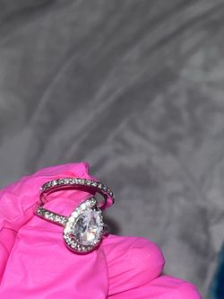 Pear Cut Ring w/ Band