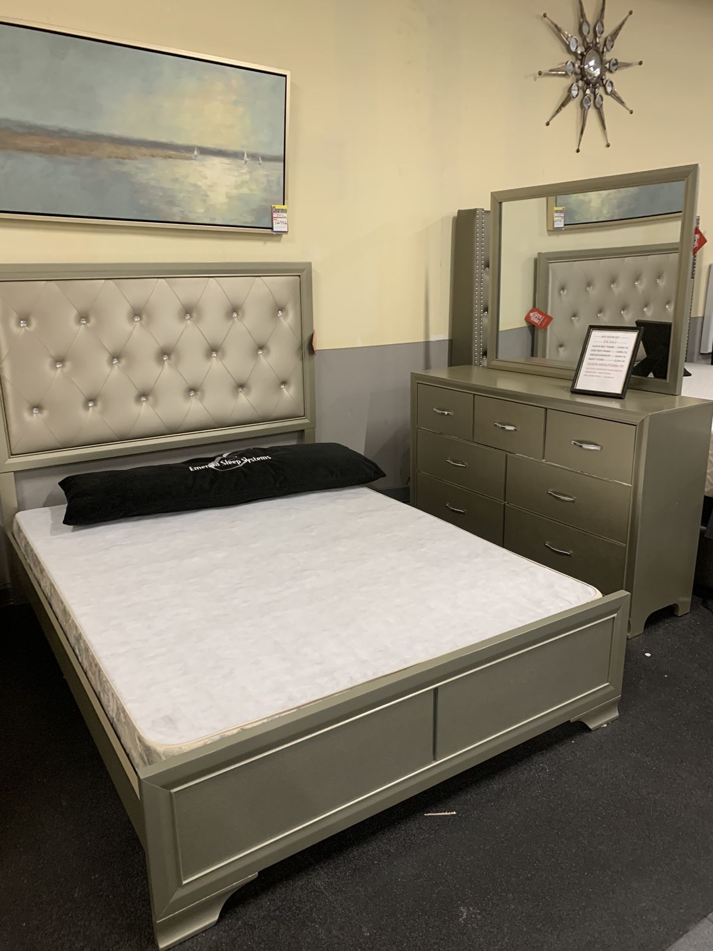 Queen bedroom set on sale ( includes queen bed frame, dresser, mirror and 1 night stand) ON SALE