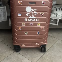 Tucci - hard shell carry on luggage