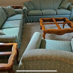 Furniture Set Like New Rarely Used. Decorative Room Set 
