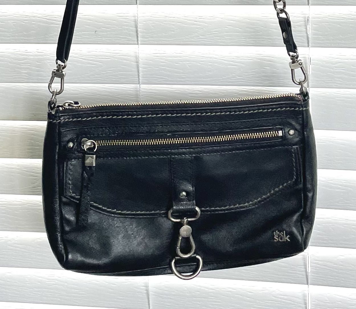 **VINTAGE** The SAK Leather Handbag/Purse - Crossbody - Black - clasp and zipper