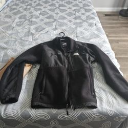 North Face Jacket Size Large Used Great Condition Warm 