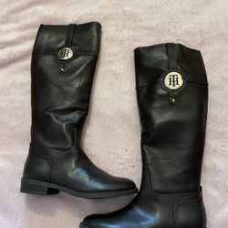 New Tommy Hilfiger Boots Size 5 1/2