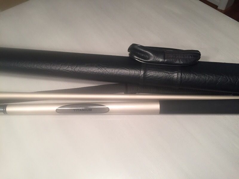 Halex Titanium Pool Cue with Case