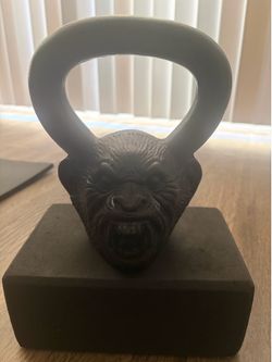 ONNIT HOWLER 18LB KETTLEBELL