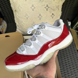 Jordan 11 Low Retro