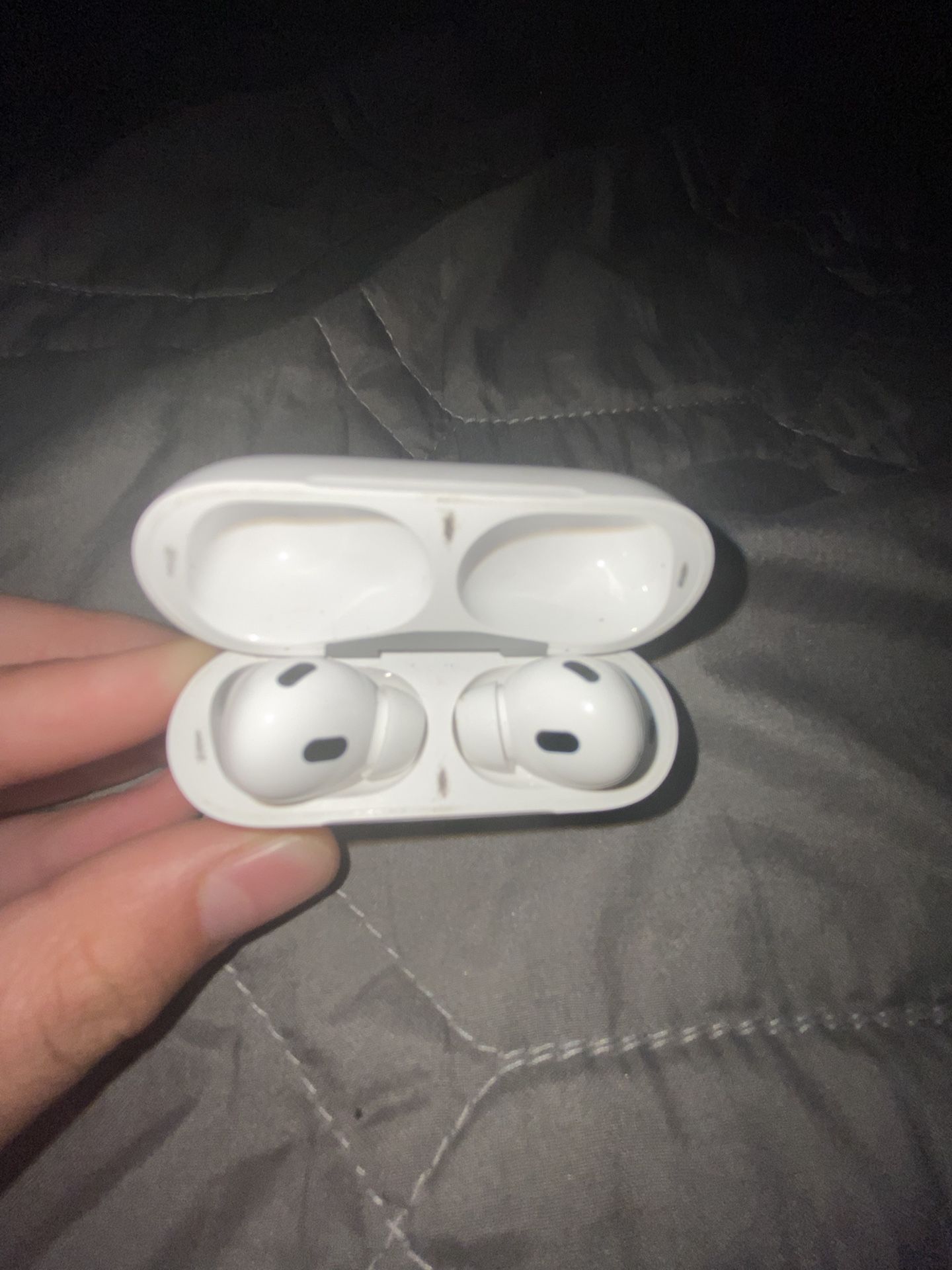 AIR PODS FOR SELL TRADE OR BUY 50