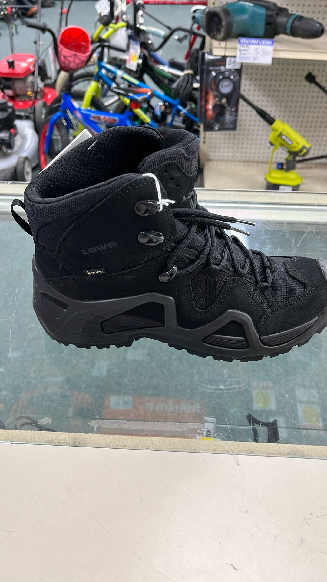Lowa Gore-Tex Hiking Boots Size 9 