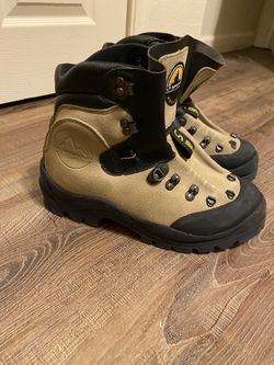 La Sportiva Makalu Boots