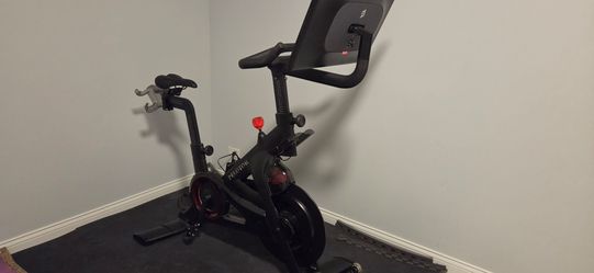 Peleton - Excellent Condition
