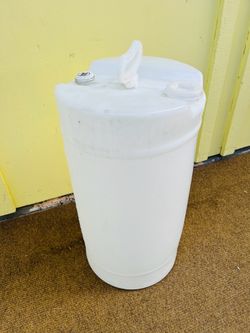 WATER CONTAINER 15 gal
