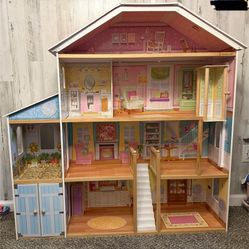 Doll House 