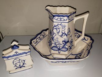 Ceramic pitcher, bowl and napkin holder.