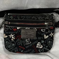 🏡Coach Poppy Grafitti Crossbody Bag