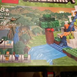 Lego Minecraft Retired Brand Sealed But Box Damage Waterfall Base 21134 