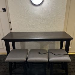 Versatile High Top For Eating Or Laptop Work