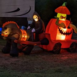 Animatronic Reaper And Kraken Halloween Blow Up 