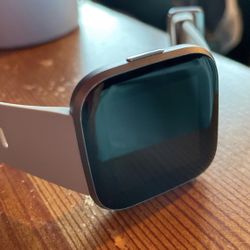 Fitbit Versa 2
