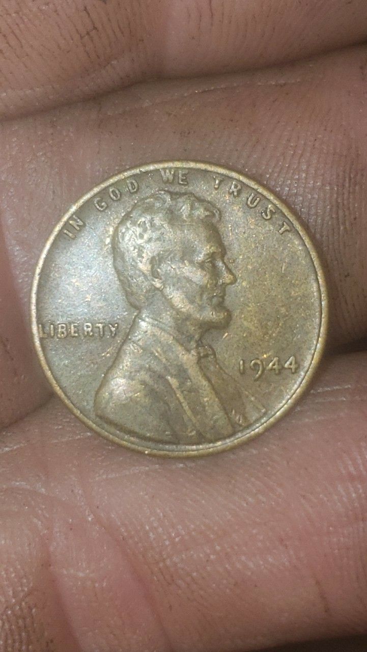 Lincoln Wheat Pennies And 1 BLACK US QUARTER