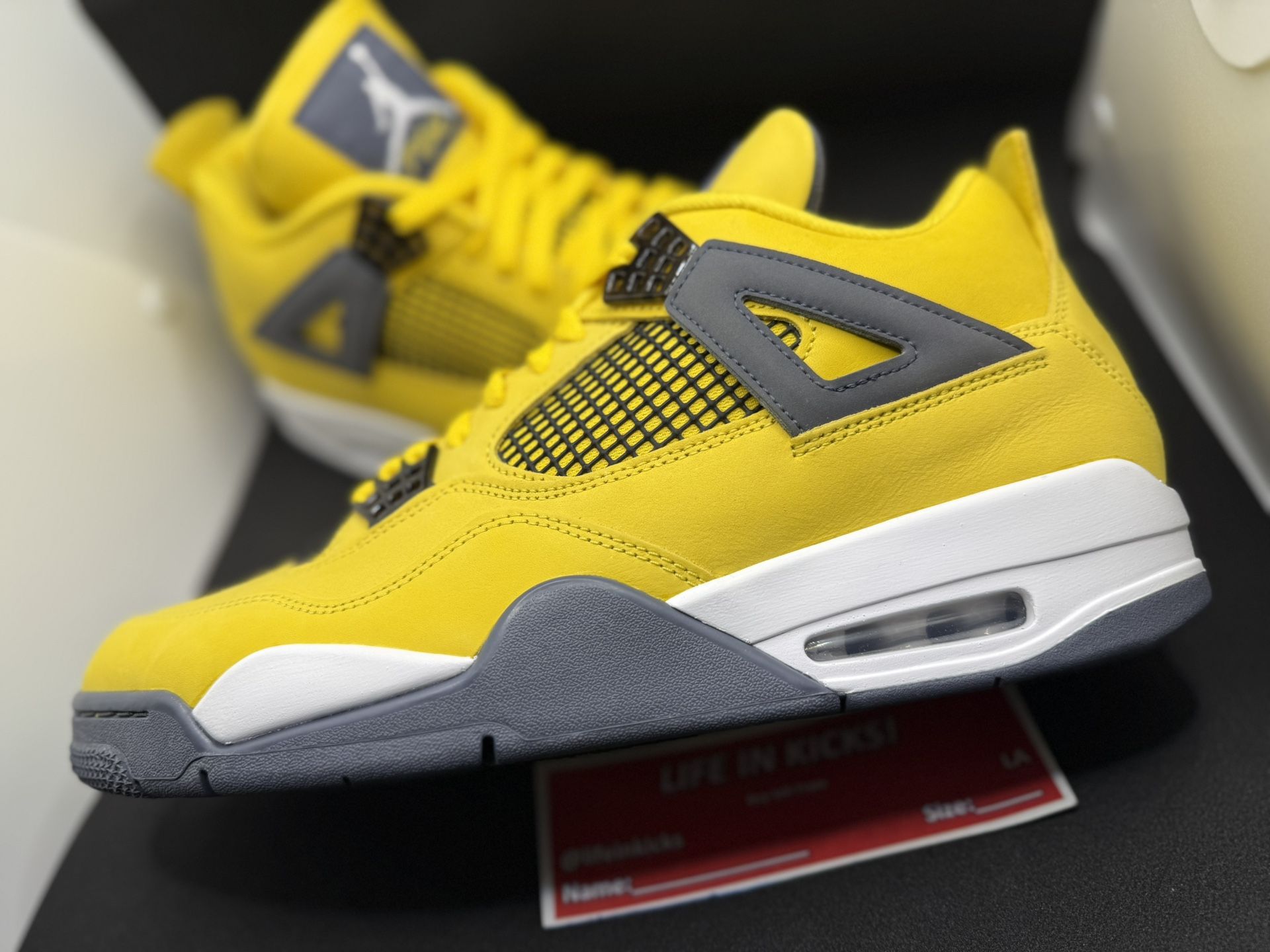 Nike Jordan 4 Lightning 