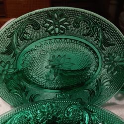 Vintage emerald green depression glass