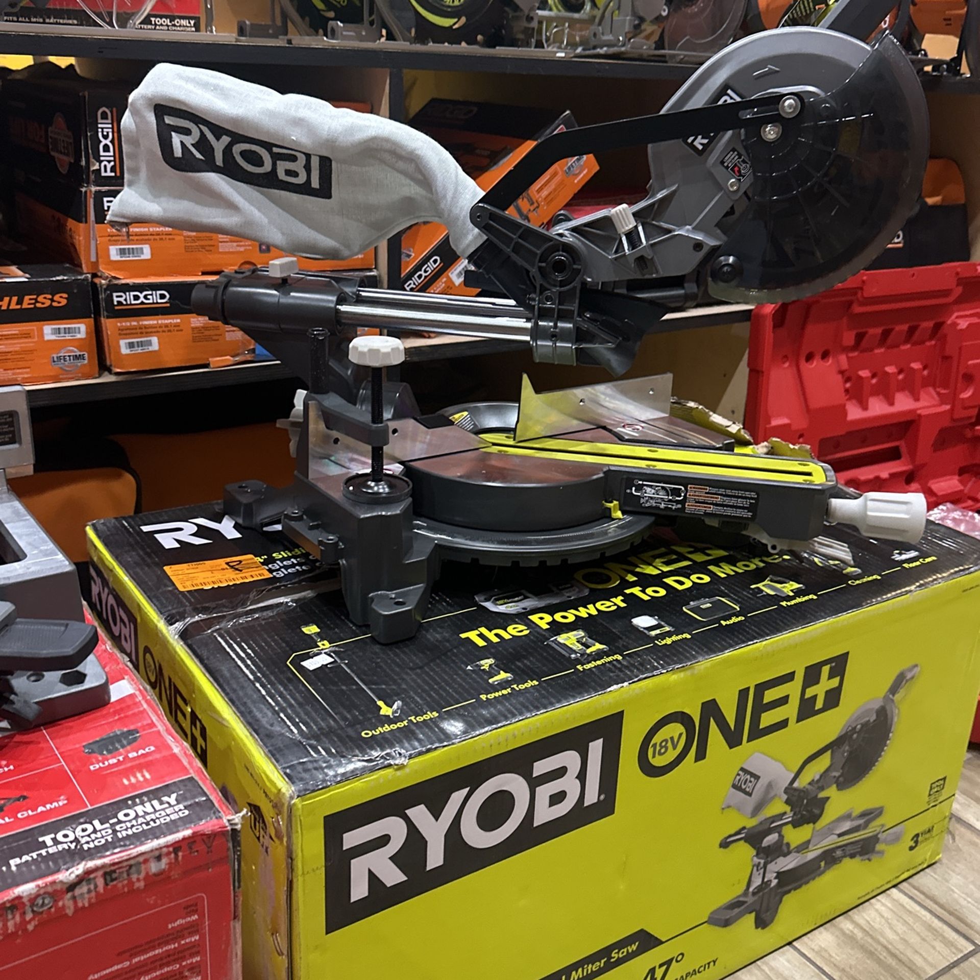 RYOBI ONE+ 18V Cordless 7-1/4 in. Sliding Compound Miter Saw
