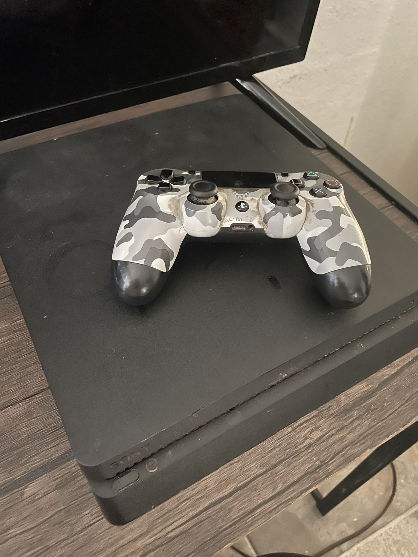 PS4