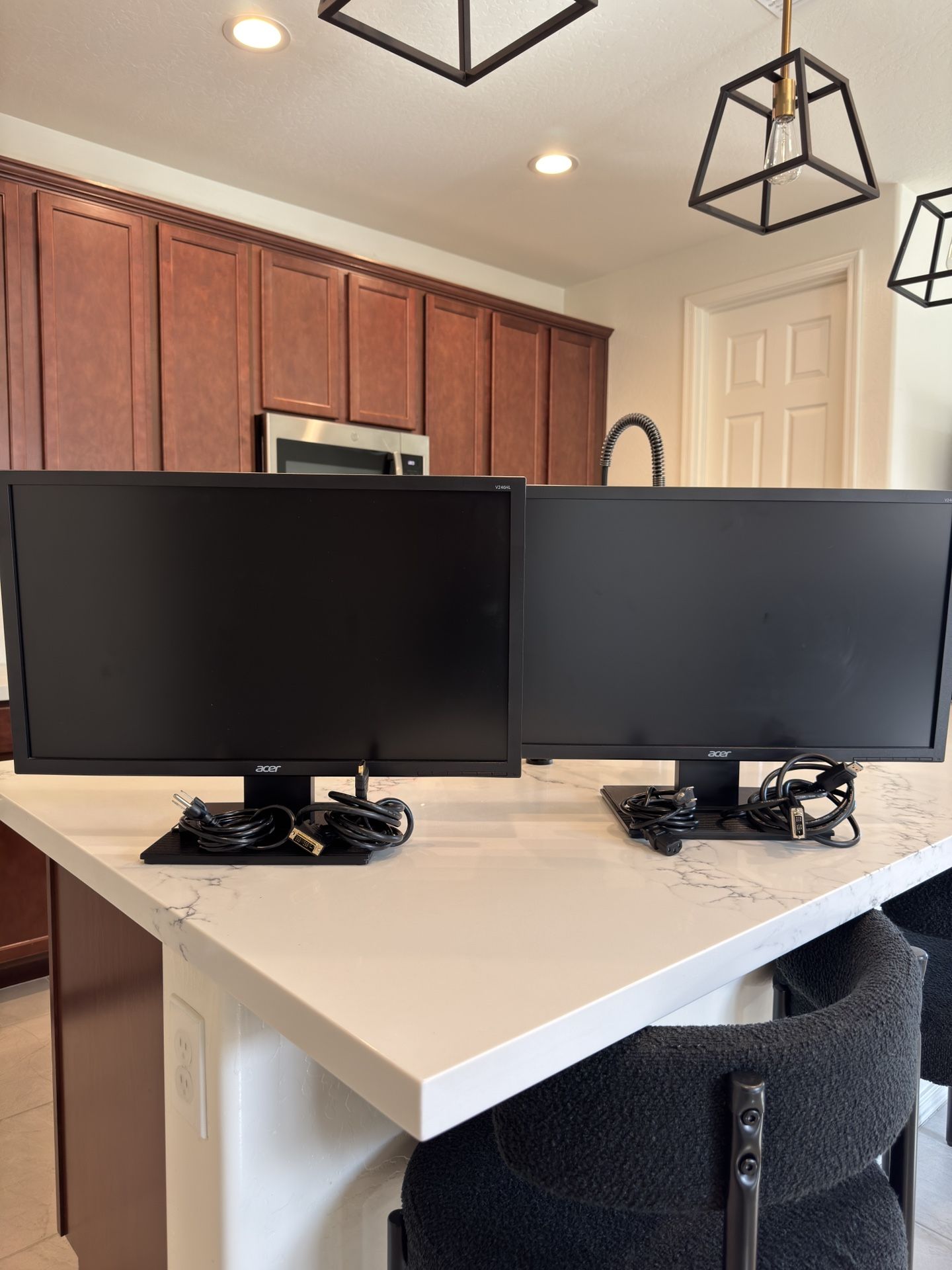 Acer V246HL Desktop Monitor