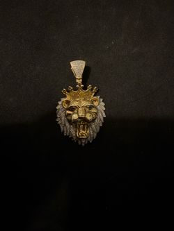 Lion pendant 10k