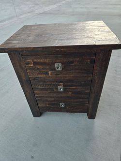 Jofran Inc Nightstand