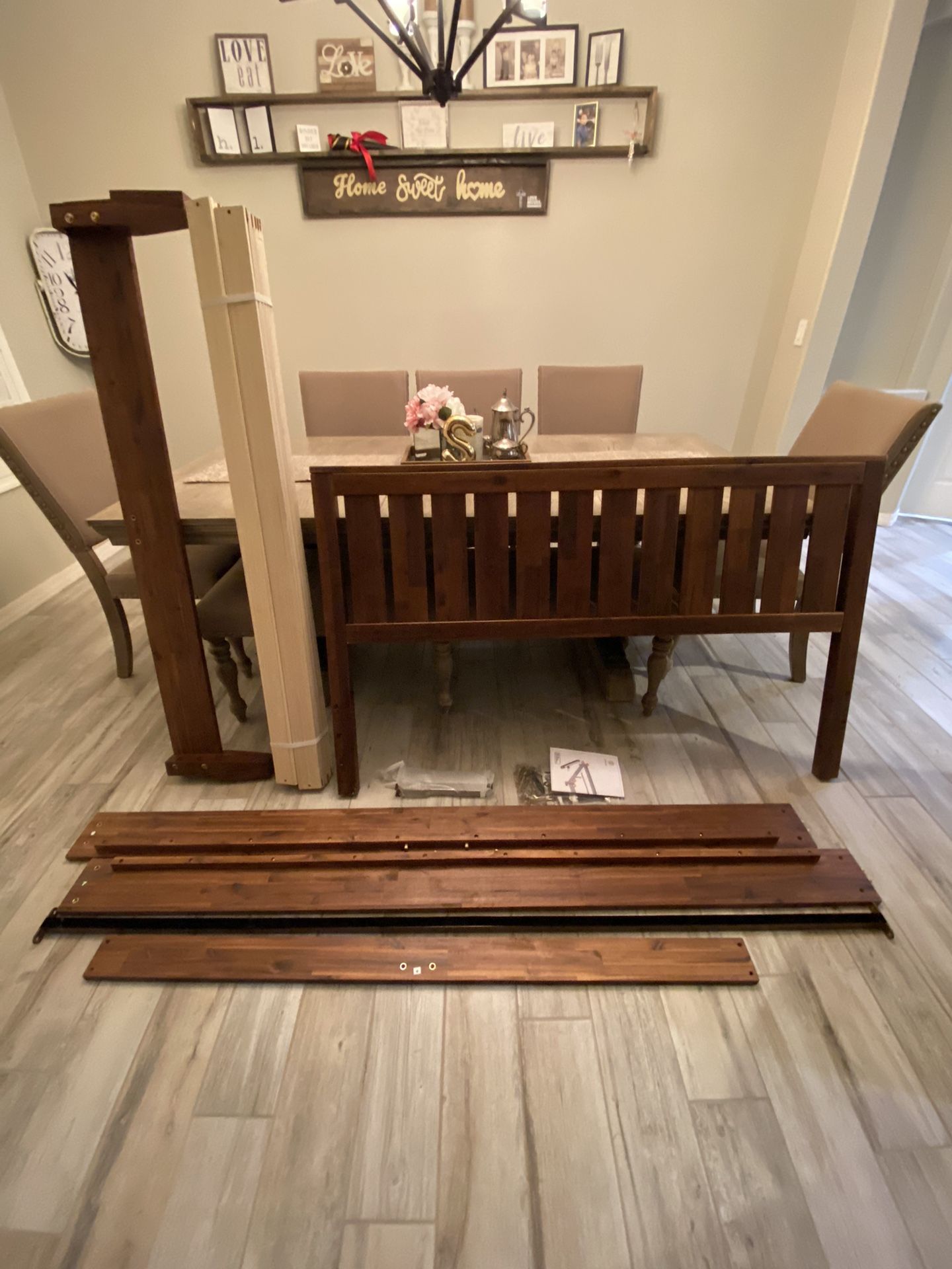 Bed frame Size Queen