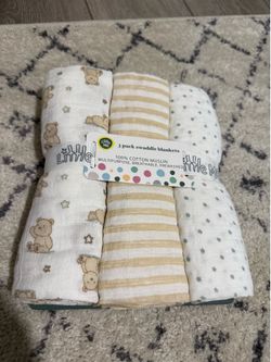 NEW 100% cotton swaddle blanket