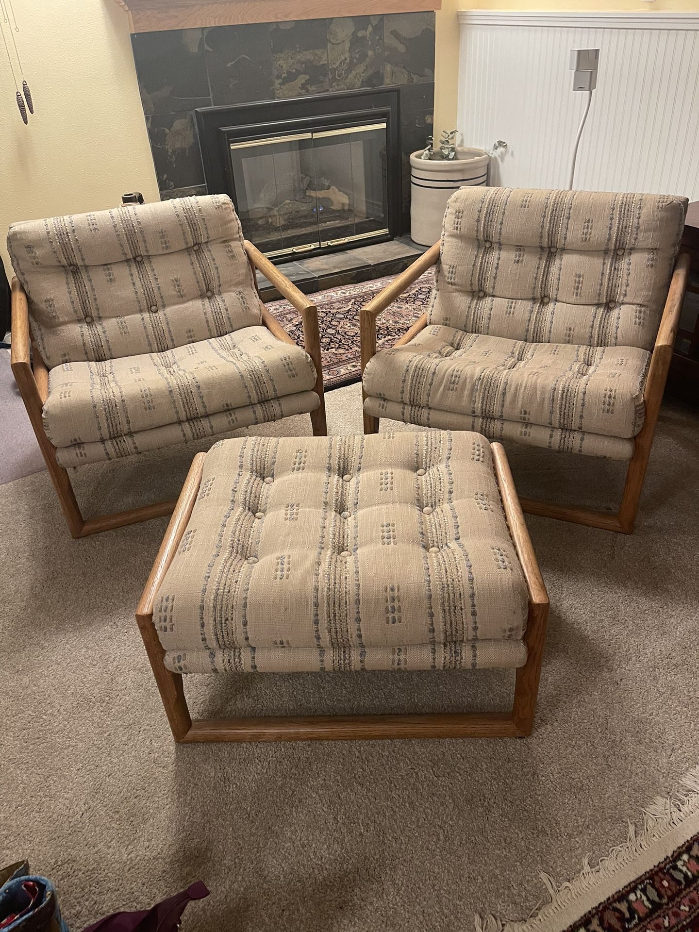 Oak Button Tuffed  Chairs With Ottoman 