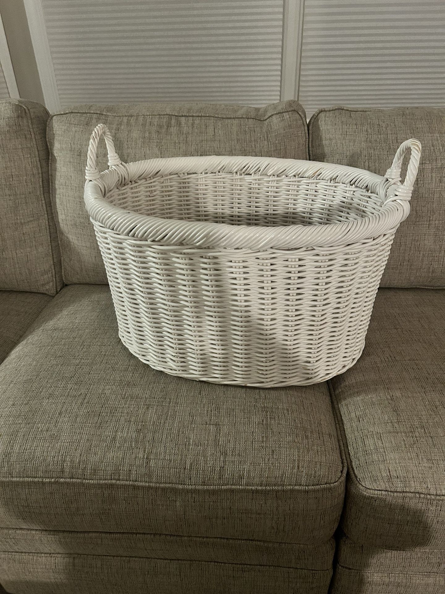 Large Basket 