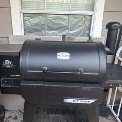 Pellet BBQ Pitt .
