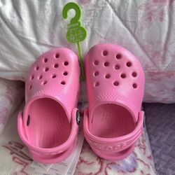 4c Crocs