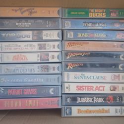 Vintage VHS movies -LOT OF 30+