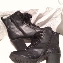 Black Ankle Military Style Boots With Side Zipper