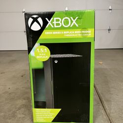 Xbox Mini Fridge 